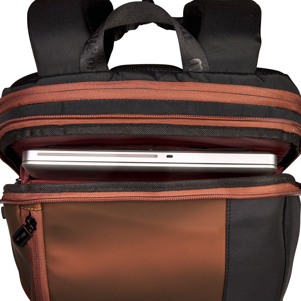 SUPER TOUR PRO STAFF V14 TENNIS BACKPACK - WilsonME