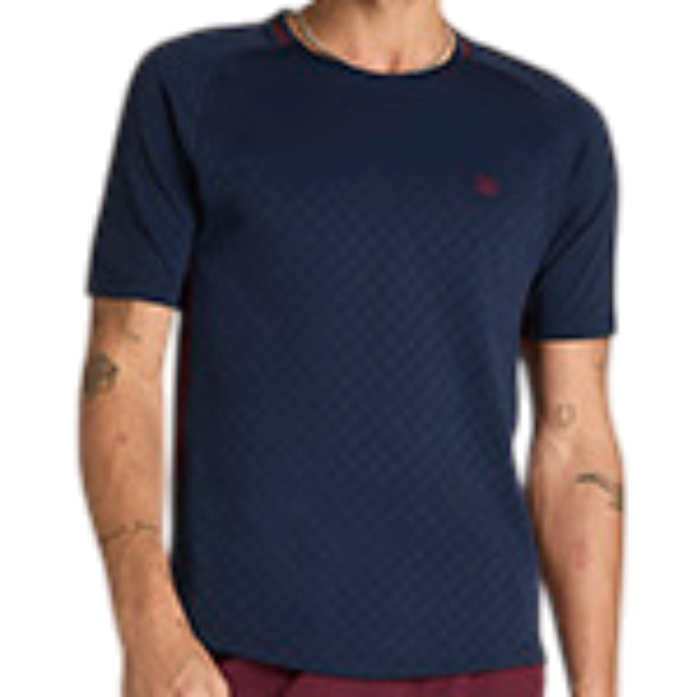 Wilson Men's Serve Out Tee in Classic Navy with stretch performance fabric