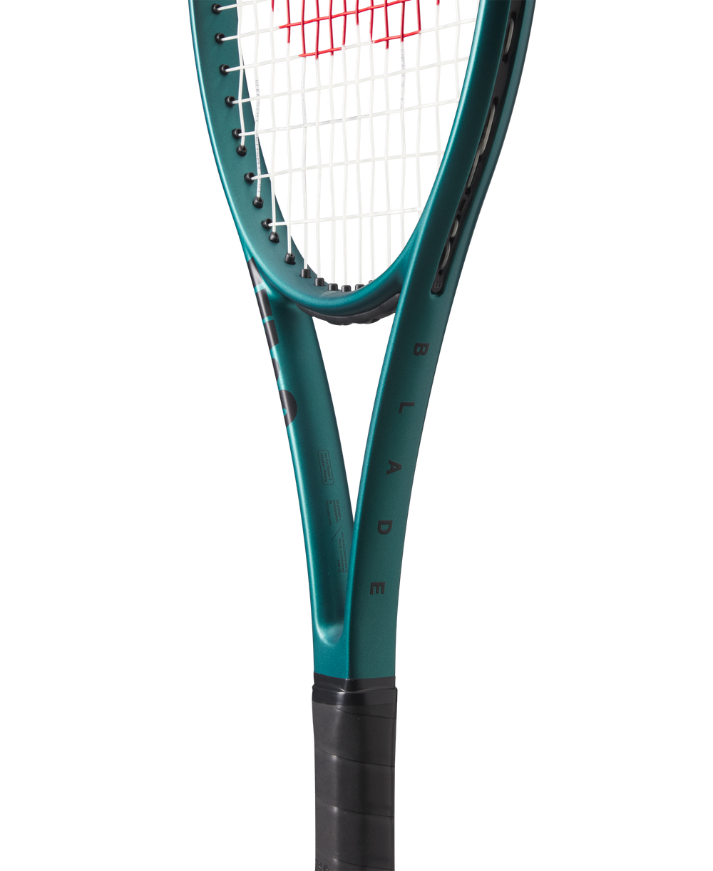Blade 101L V9 Tennis Racket - WilsonME