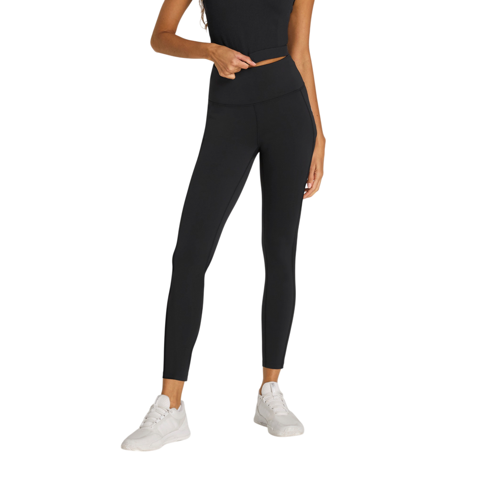Wilson Women's Performance Leggings in Black with flexible stretch fit