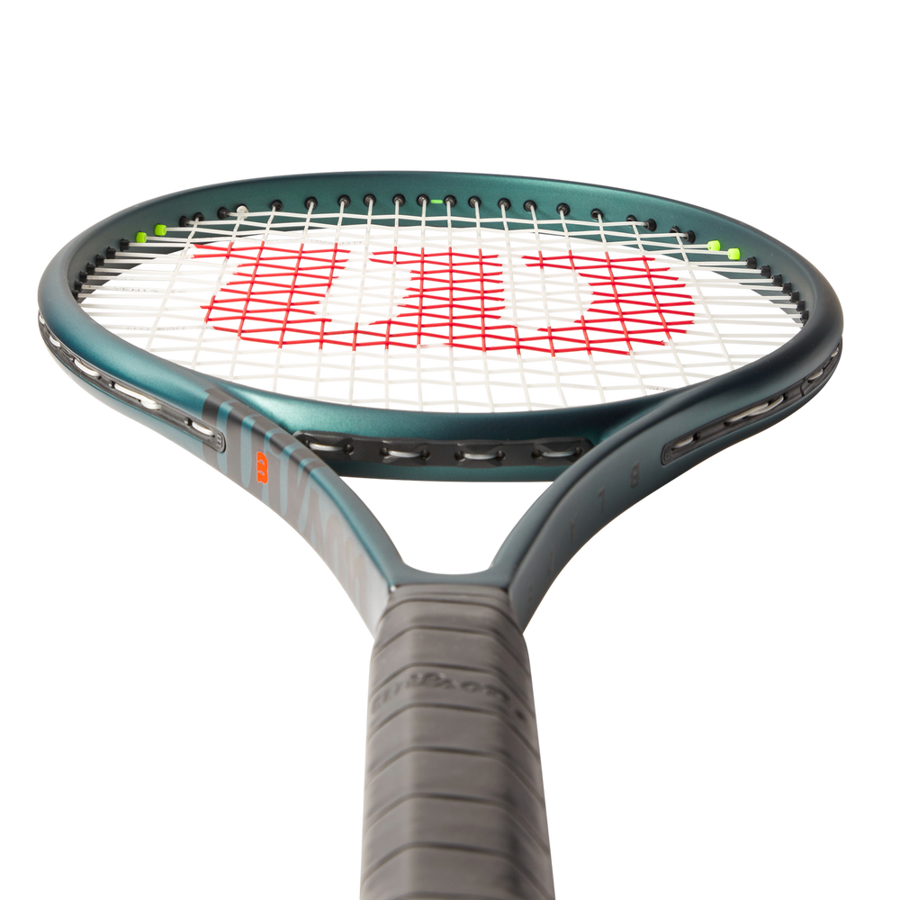 Shop Wilson Tennis Rackets -Blade 100L V9 – WilsonME