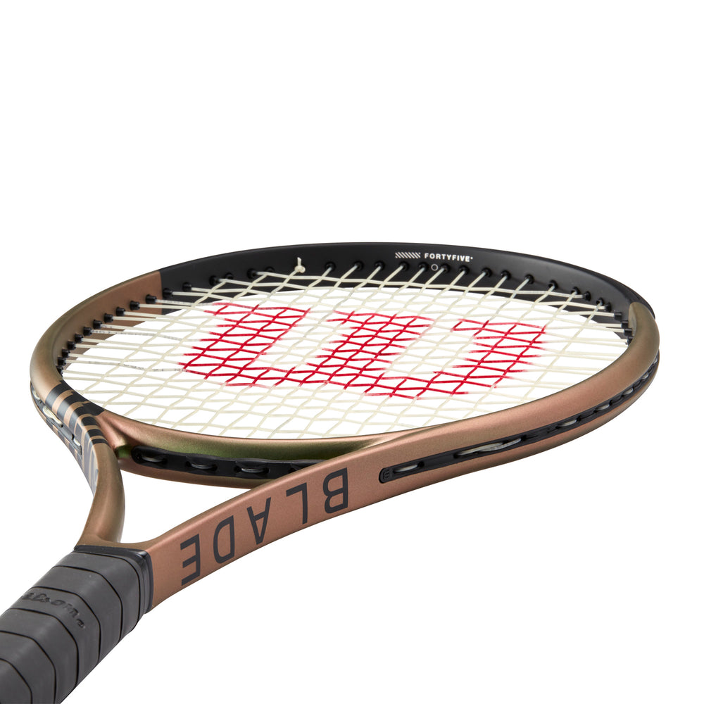 Blade 100Ul V8 Tennis Racket