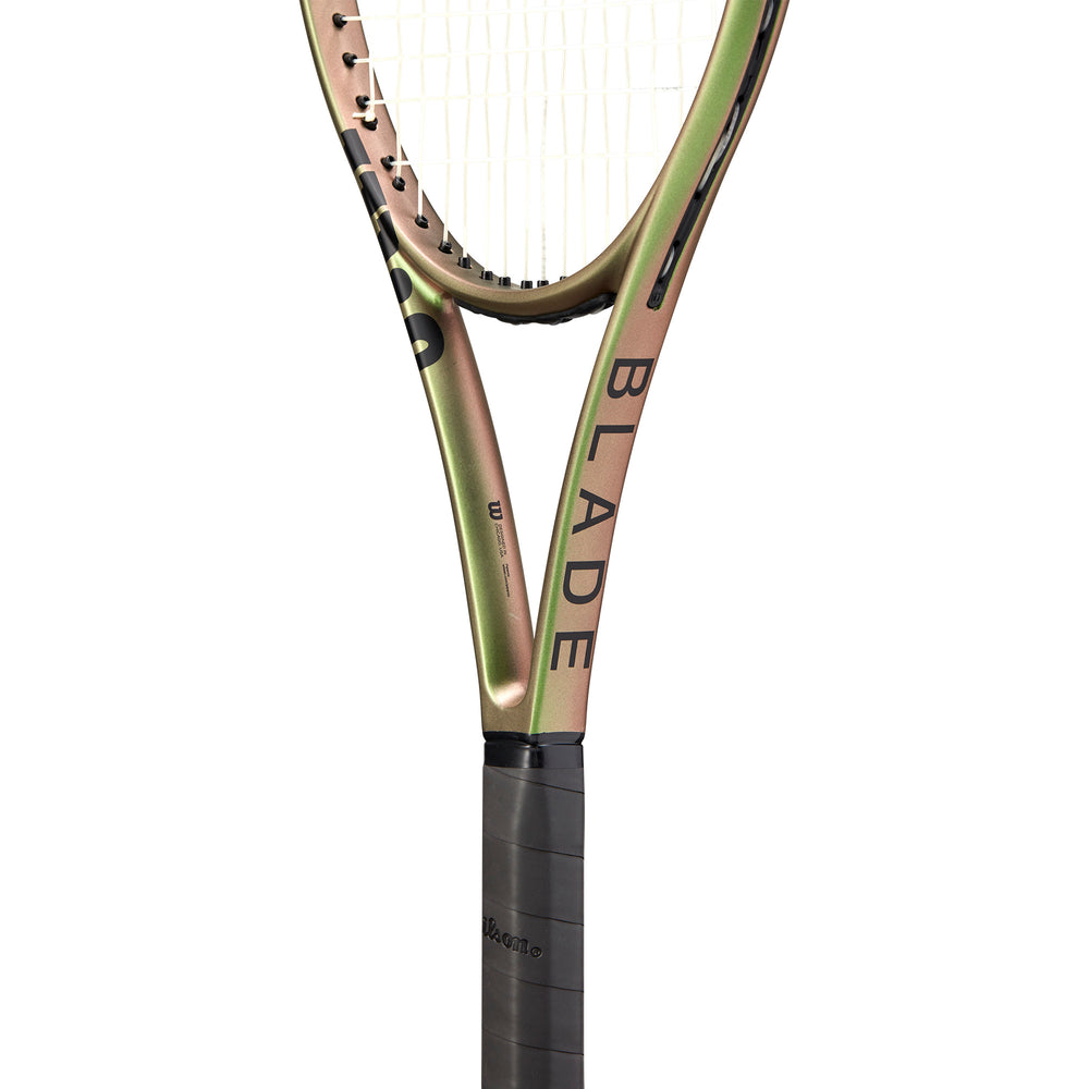 Blade 100Ul V8 Tennis Racket